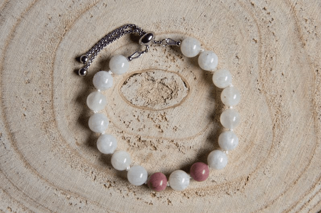(M-L) Pierre de lune & Rhodonite rose / Bracelet coulissant inox et fil de soie