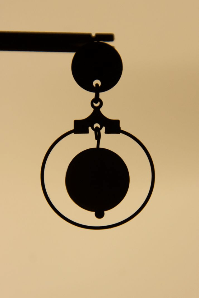 "Elégance nacrée" / Boucles d’oreilles nacre et acier inoxydable